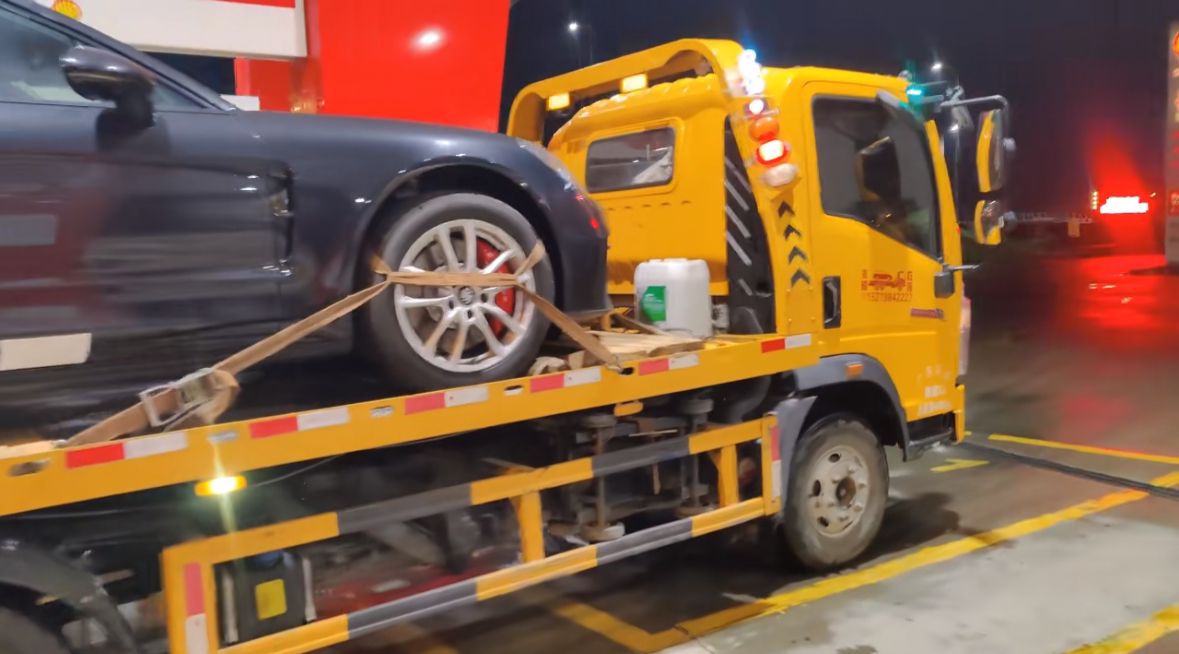 阳泉行车途中遇到突发状况该如何呼叫道路救援？